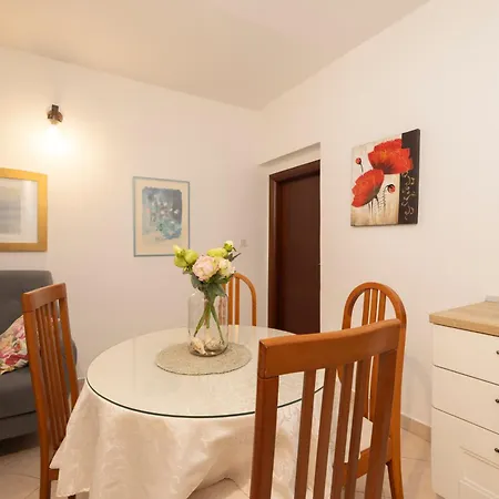 Bose Apartment