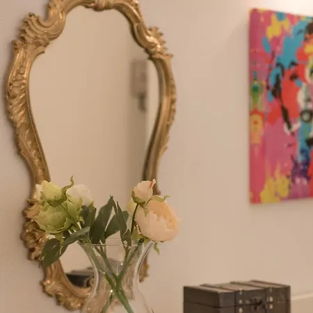 Bose Apartment *